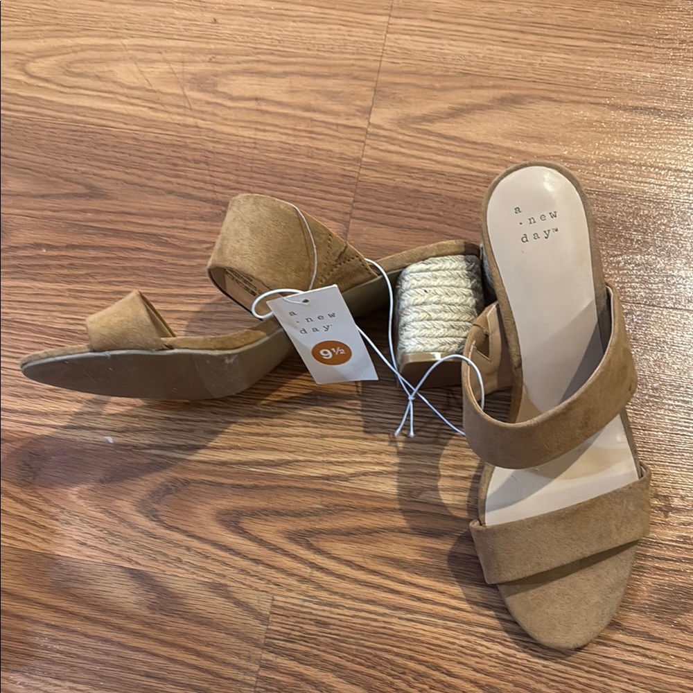 A New Day Women's Tan Slide Sandals with Chunk Rope Heel, size 9.5 NWT
